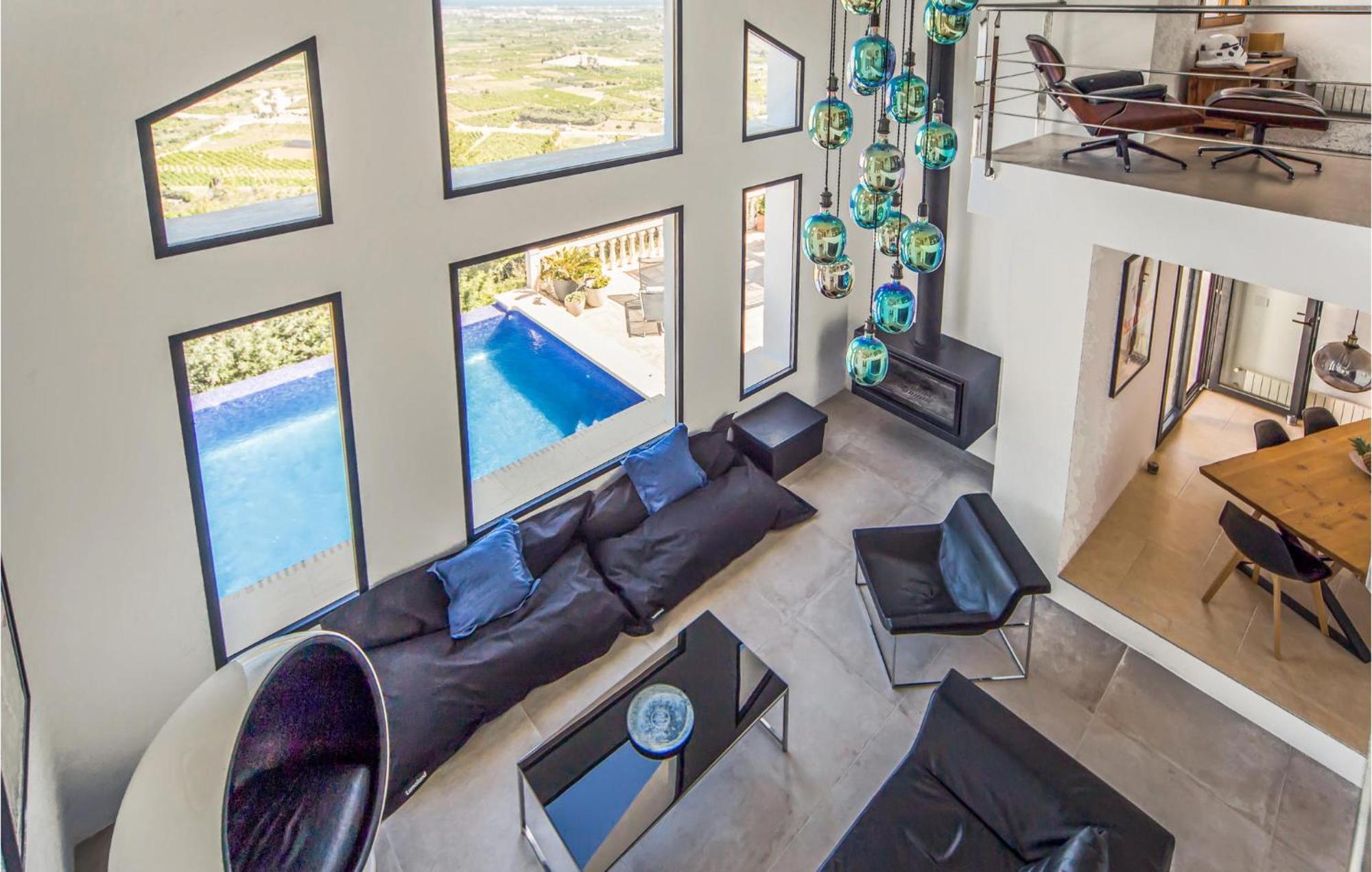 Amazing Home In Ador With Kitchenette ภายนอก รูปภาพ